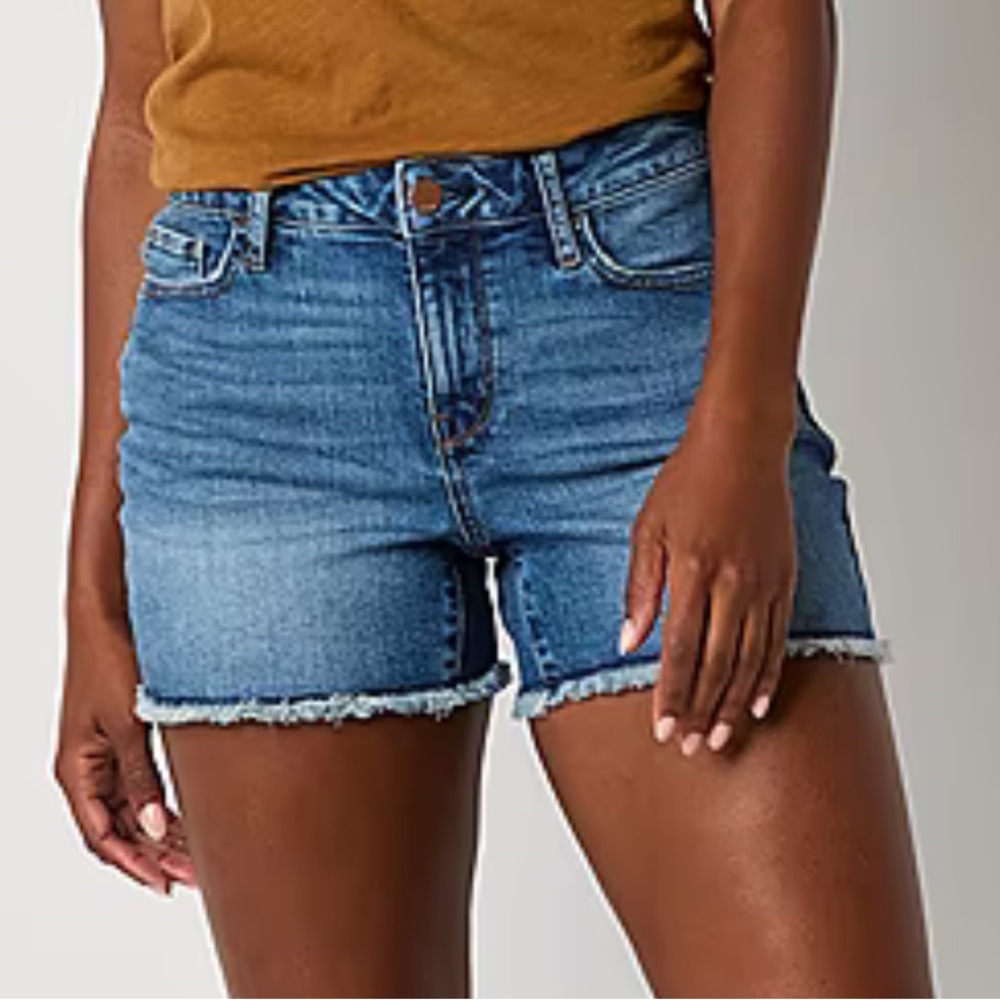 NWT a.n.a. Mid-Rise Denim Shorts 3.5”